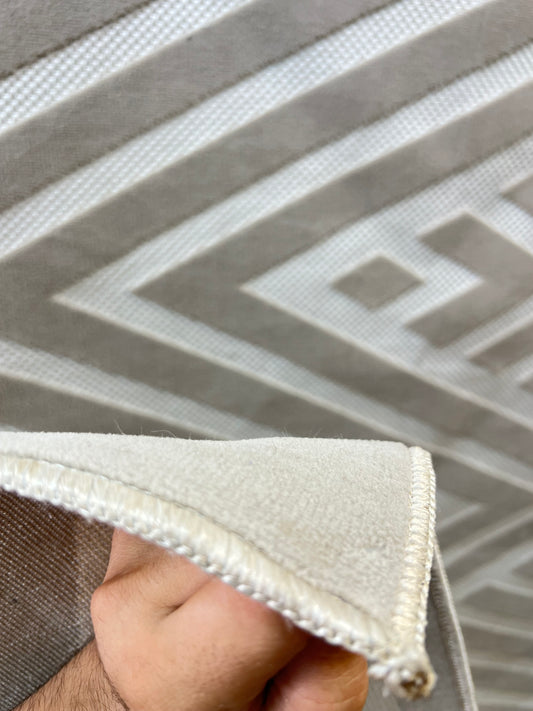 Beige luxieus